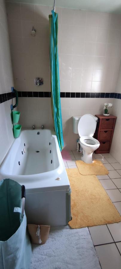 Joanna'S Studio , Key Locker By Whatsapp Own Entrance, Own Bathroom Youghal Bagian luar foto