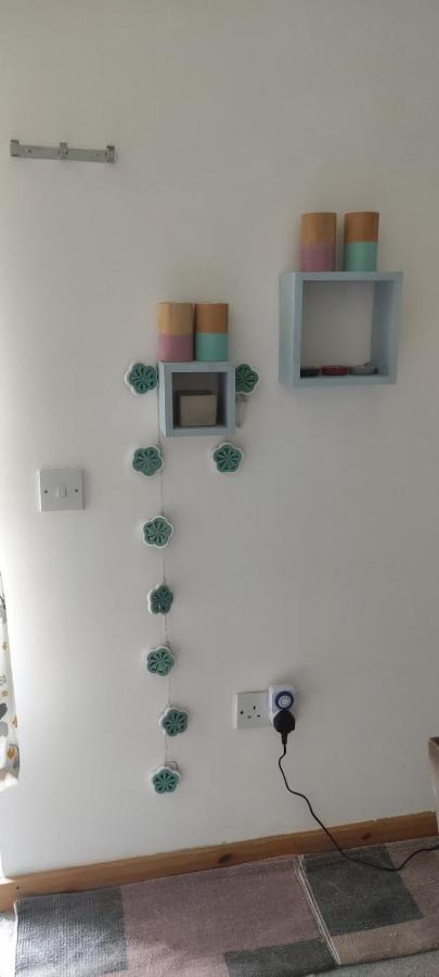 Joanna'S Studio , Key Locker By Whatsapp Own Entrance, Own Bathroom Youghal Bagian luar foto