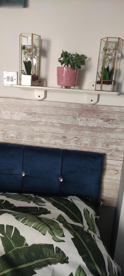 Joanna'S Studio , Key Locker By Whatsapp Own Entrance, Own Bathroom Youghal Bagian luar foto