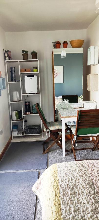 Joanna'S Studio , Key Locker By Whatsapp Own Entrance, Own Bathroom Youghal Bagian luar foto