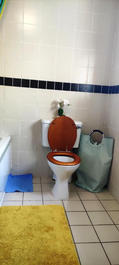 Joanna'S Studio , Key Locker By Whatsapp Own Entrance, Own Bathroom Youghal Bagian luar foto
